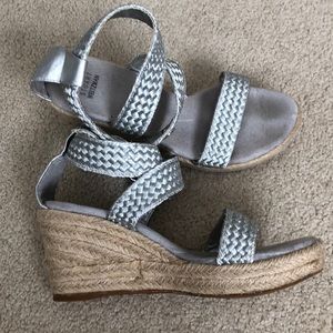 Silver wedges